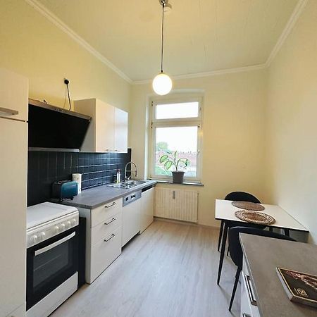 2 Schlafzimmer Waschenspuelmaschine Duisburgo Exterior foto