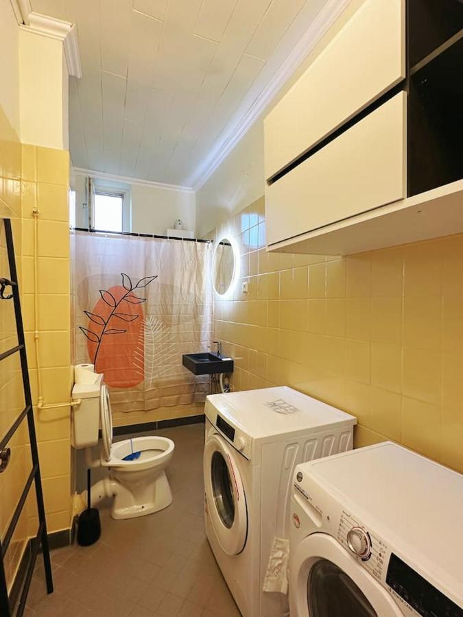 2 Schlafzimmer Waschenspuelmaschine Duisburgo Exterior foto