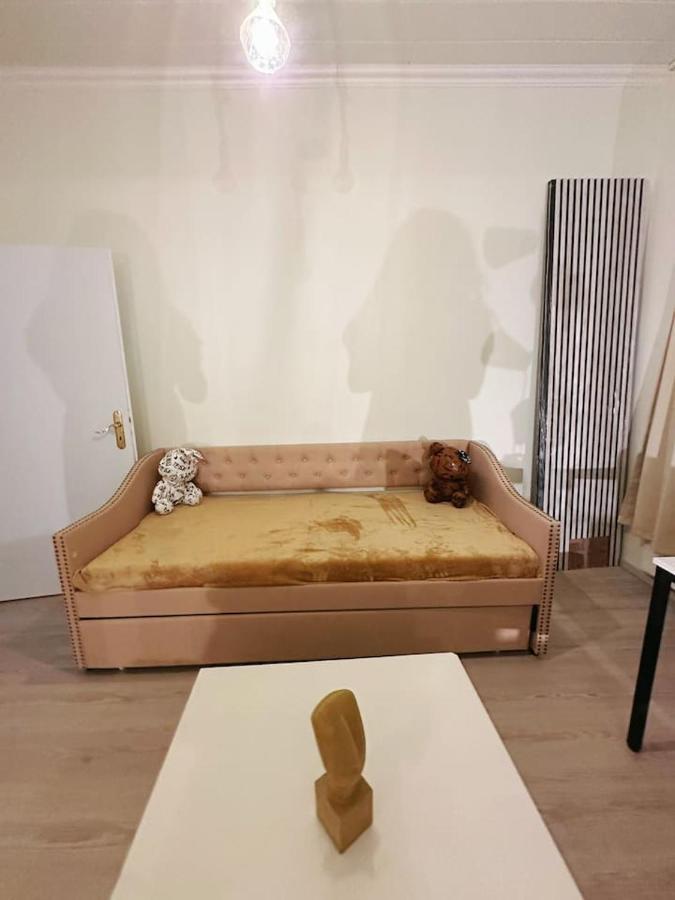 2 Schlafzimmer Waschenspuelmaschine Duisburgo Exterior foto