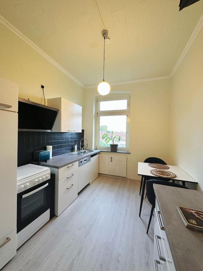 2 Schlafzimmer Waschenspuelmaschine Duisburgo Exterior foto