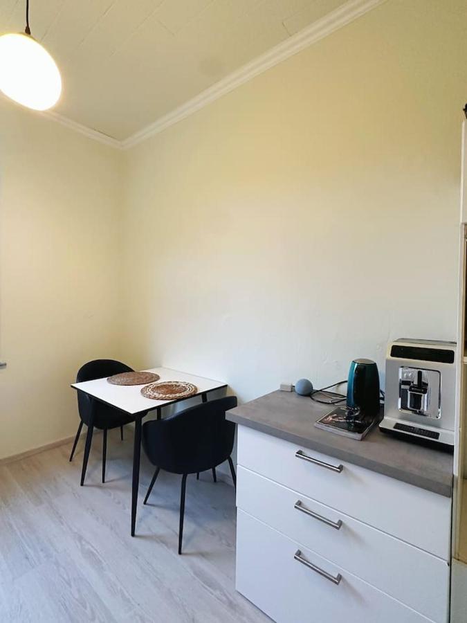 2 Schlafzimmer Waschenspuelmaschine Duisburgo Exterior foto