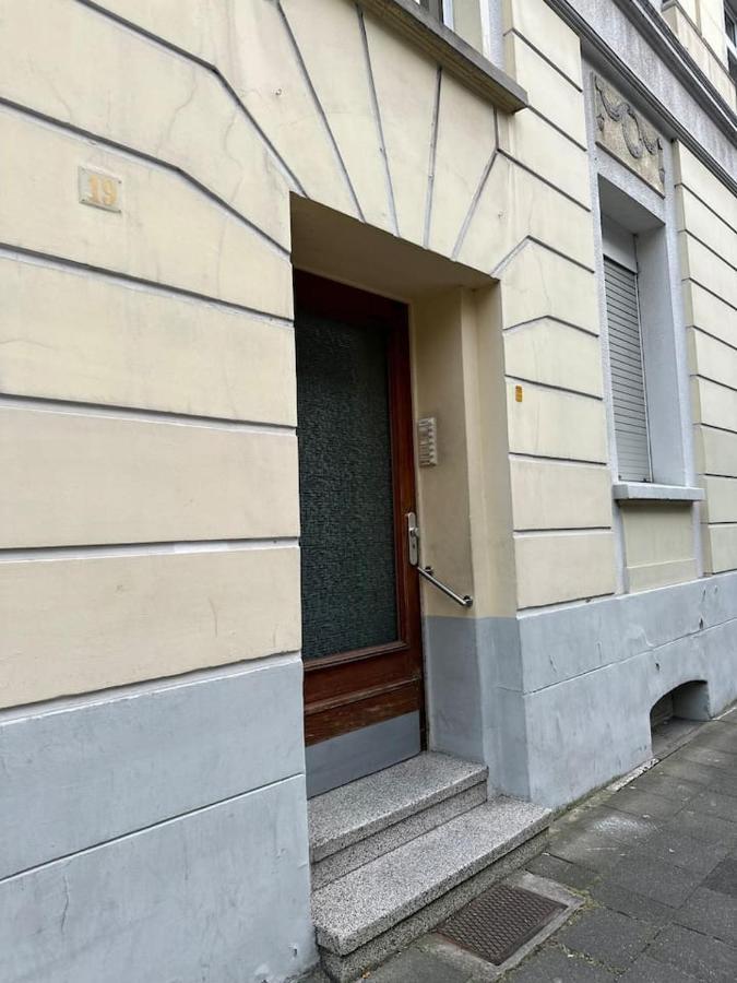 2 Schlafzimmer Waschenspuelmaschine Duisburgo Exterior foto